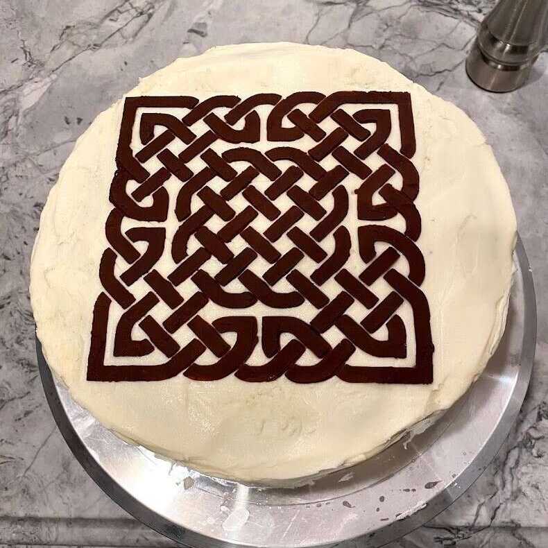 Celtic Knot Cake